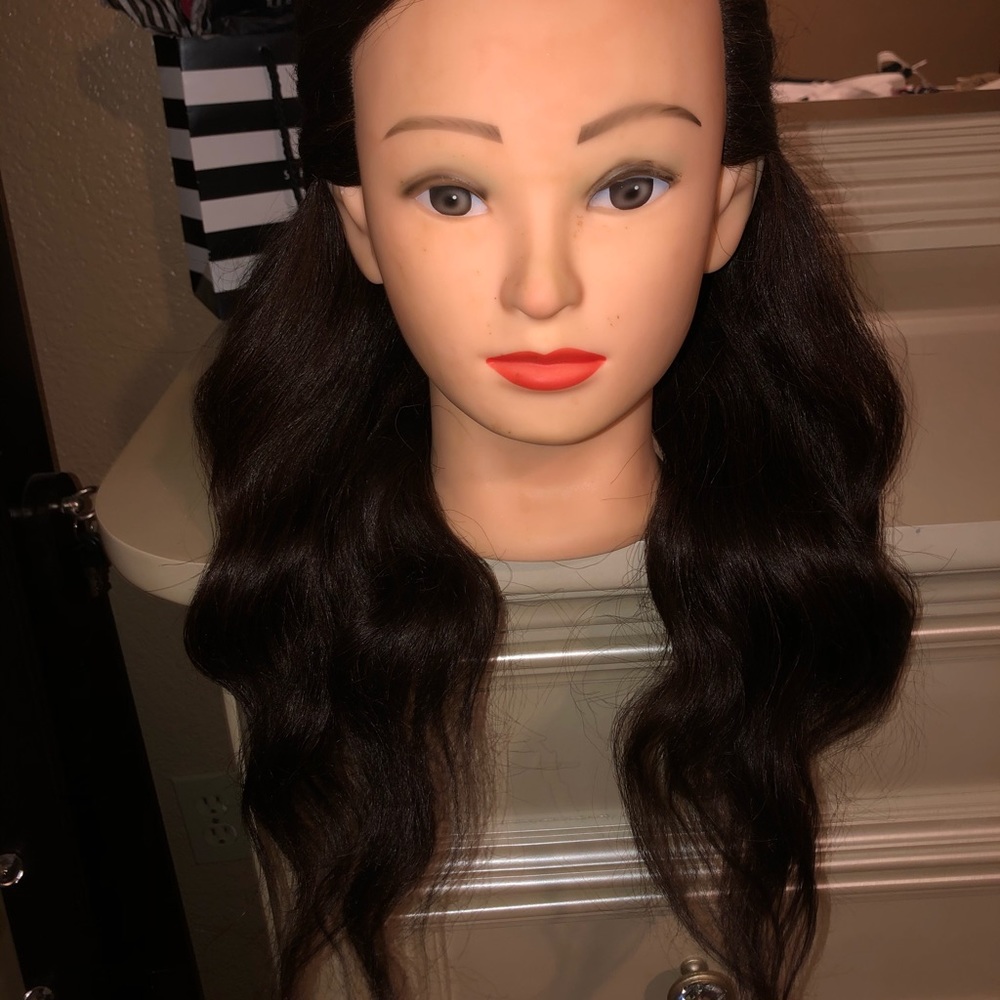 Cosmetology mannequin head